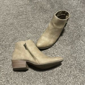 Union Bay ankle booties